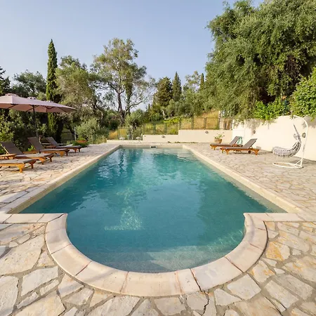 Semesterbostad Sissi Luxury Gastouri (Corfu)