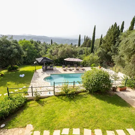 Semesterbostad Sissi Luxury Gastouri (Corfu)